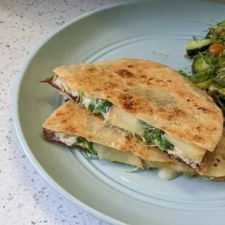 Apple-Brie-Quesadillas.webp